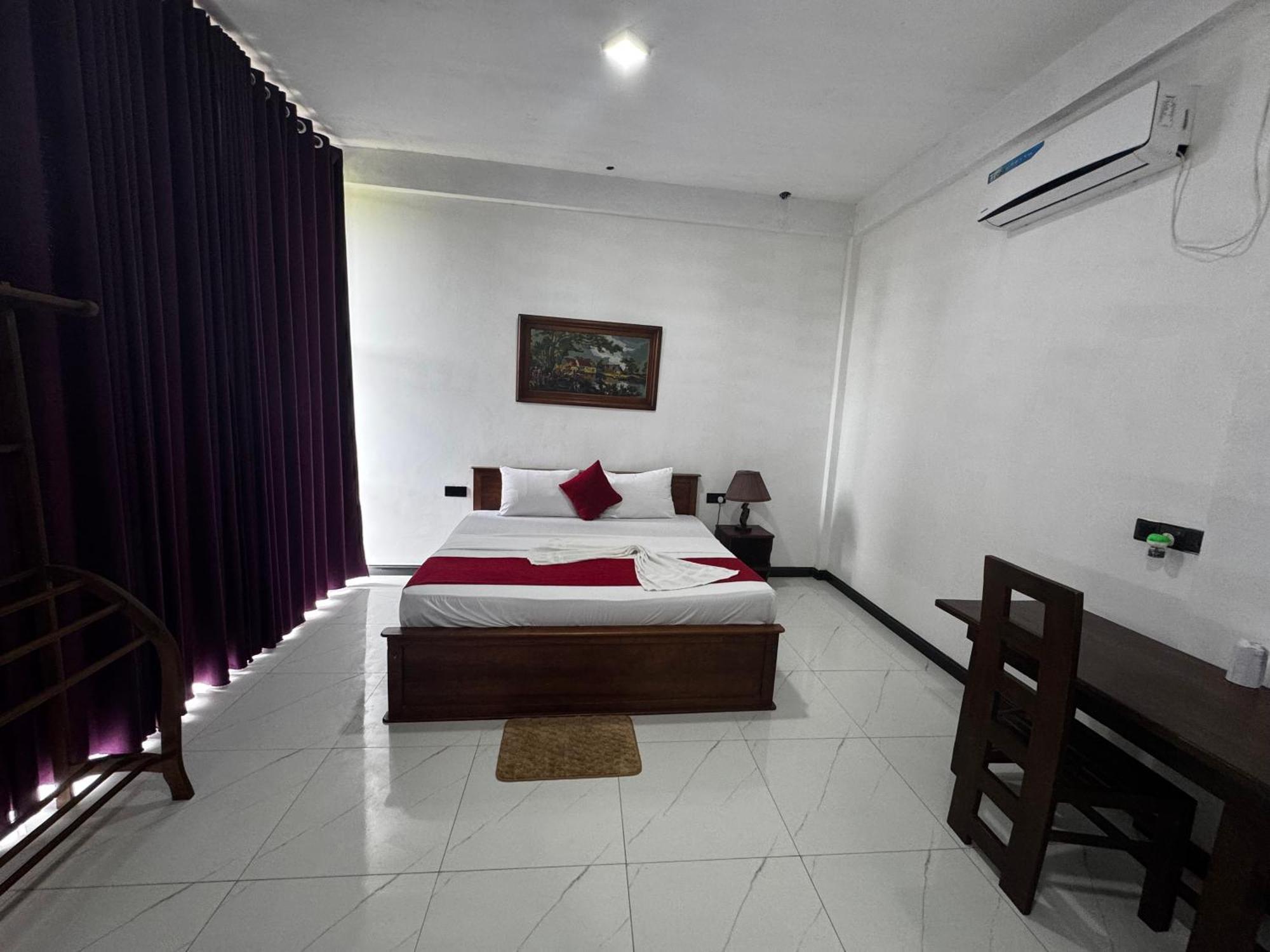 Ciel Star Anuradhapura Hotel ภายนอก รูปภาพ